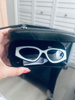 Channel glasses
