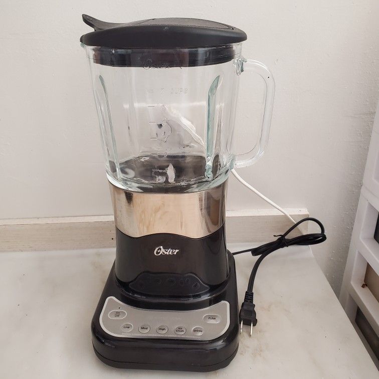 Oster Pre-Programmed
Blender 7-Cup Glass Jar
All Metal
Drive Ig