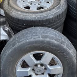 2008 Nissan Xterra Off-road 4WD Wheels & Tires