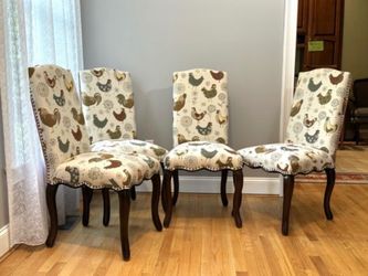 Upholstered Accent Chair in Cream with Farmhouse Rooster Print