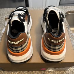 Brand New Authentic Burberry Men's Shoes - MF Ramsey M Story  Sizes 12.5(45.5)