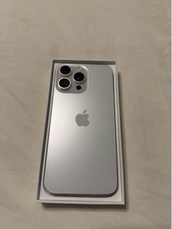 iPhone 15 Pro Max