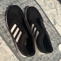 Woman’s Size 10 Adidas 