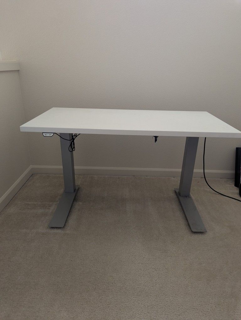 Electric Height Adjustable Desk