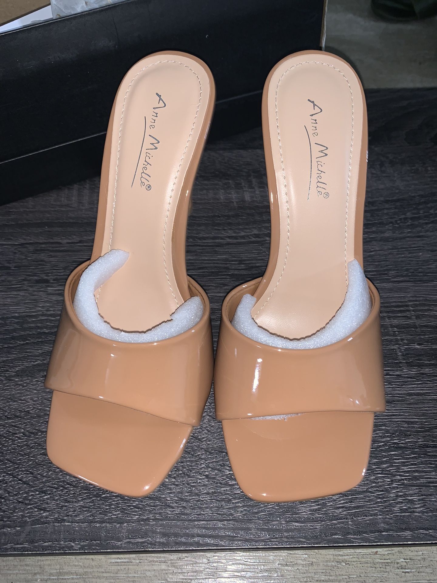 Tan Mules Women’s Size 6.5