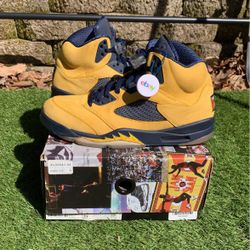 Jordan 5 Michigan Size 11:5 