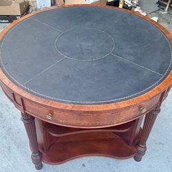 Henredon Vintage Foyer Center Table