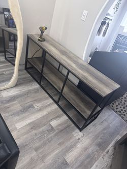 Long Decor Table