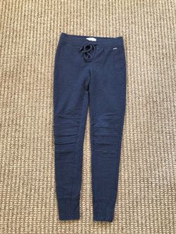 Hollister sweat pants size XS (girl)