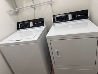 Speed Queen washer and dryer TR7 DR7