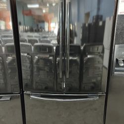 Black French Door Refrigerator With Ice Maker 