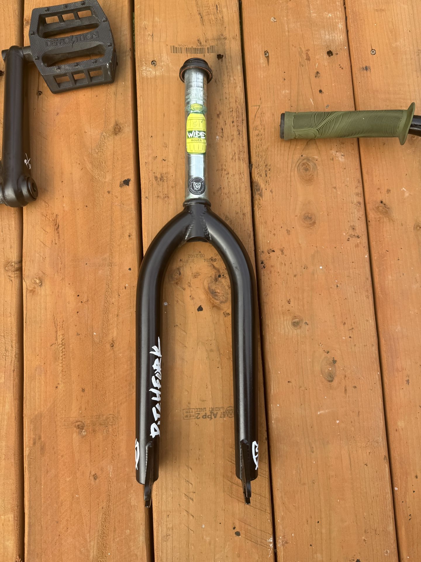 S&M Widemouth Pitchforks