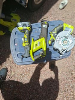 4 Ryobi tools