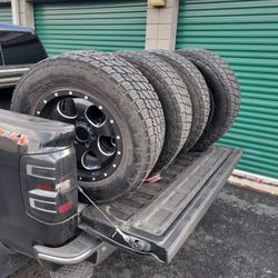 Wheels & Tires *+2 Spares*
