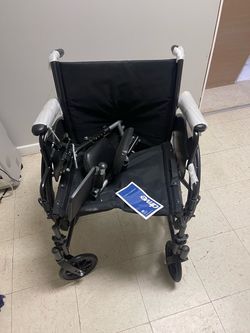 Drive Medical Cruiser III Wheelchair
