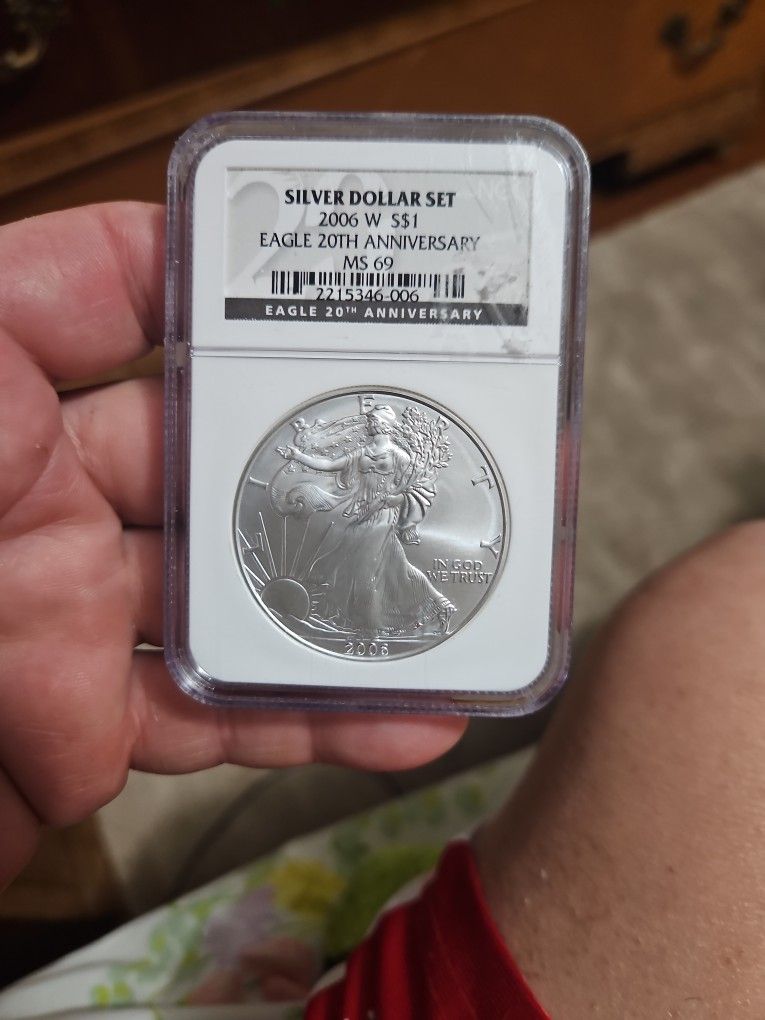 2006 Liberty Silver Dollar Ms69 Graded Mint Condition