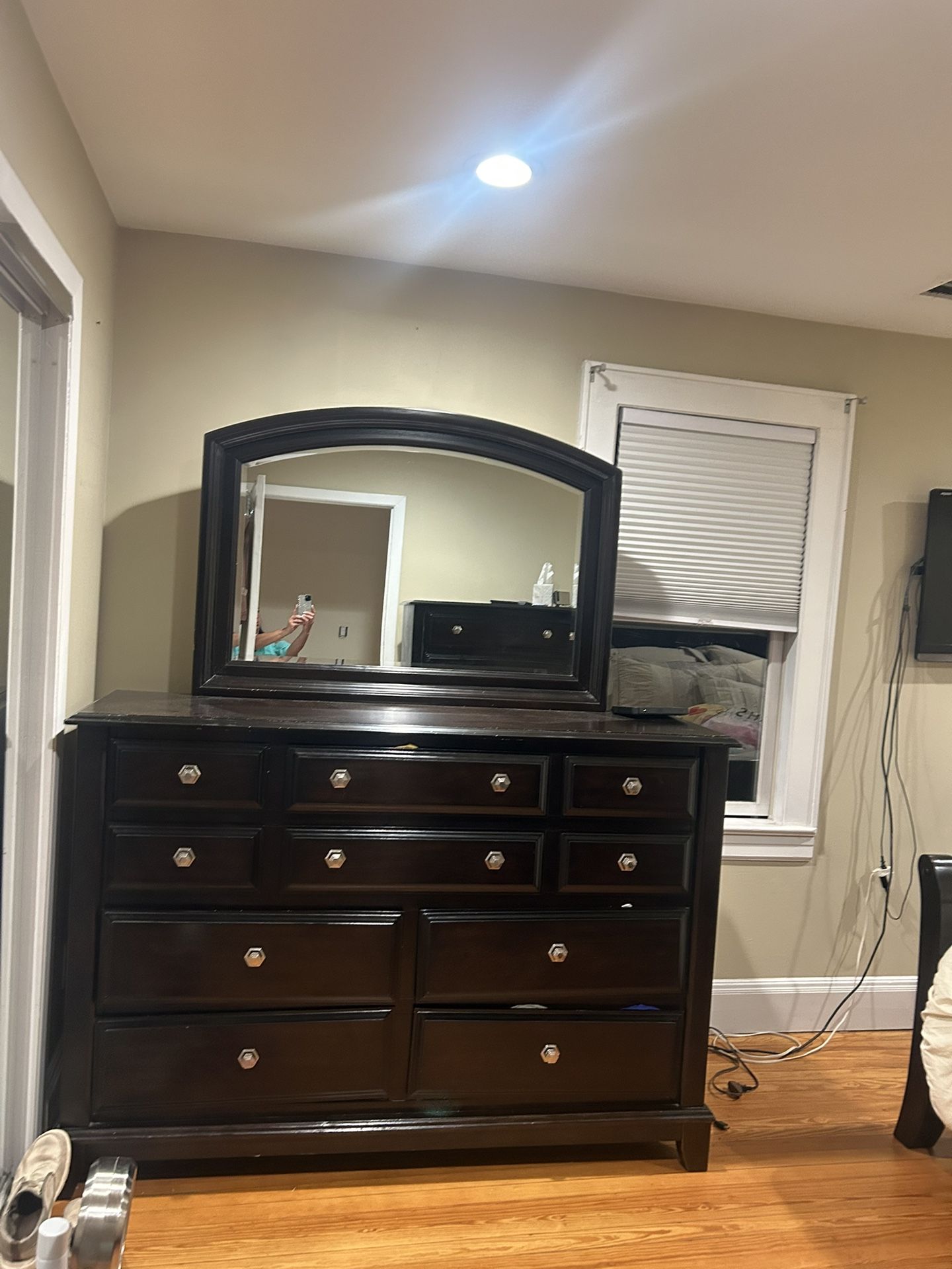 Bedroom Furniture Set