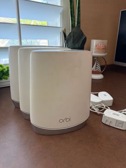 Orbi RBR750 + 2x RBS750 Satellites