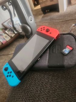 Nintendo switch w 1 game and case