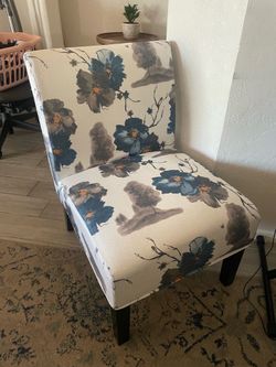 Accent chair