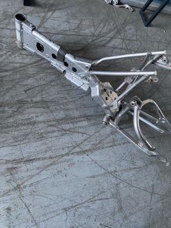 08 KLX 110 FRAME (NEED GONE )