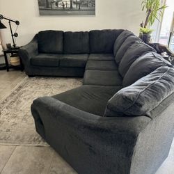 Ashley Eltmann 3pc Dark Gray Sectional Sofa with Cuddler 