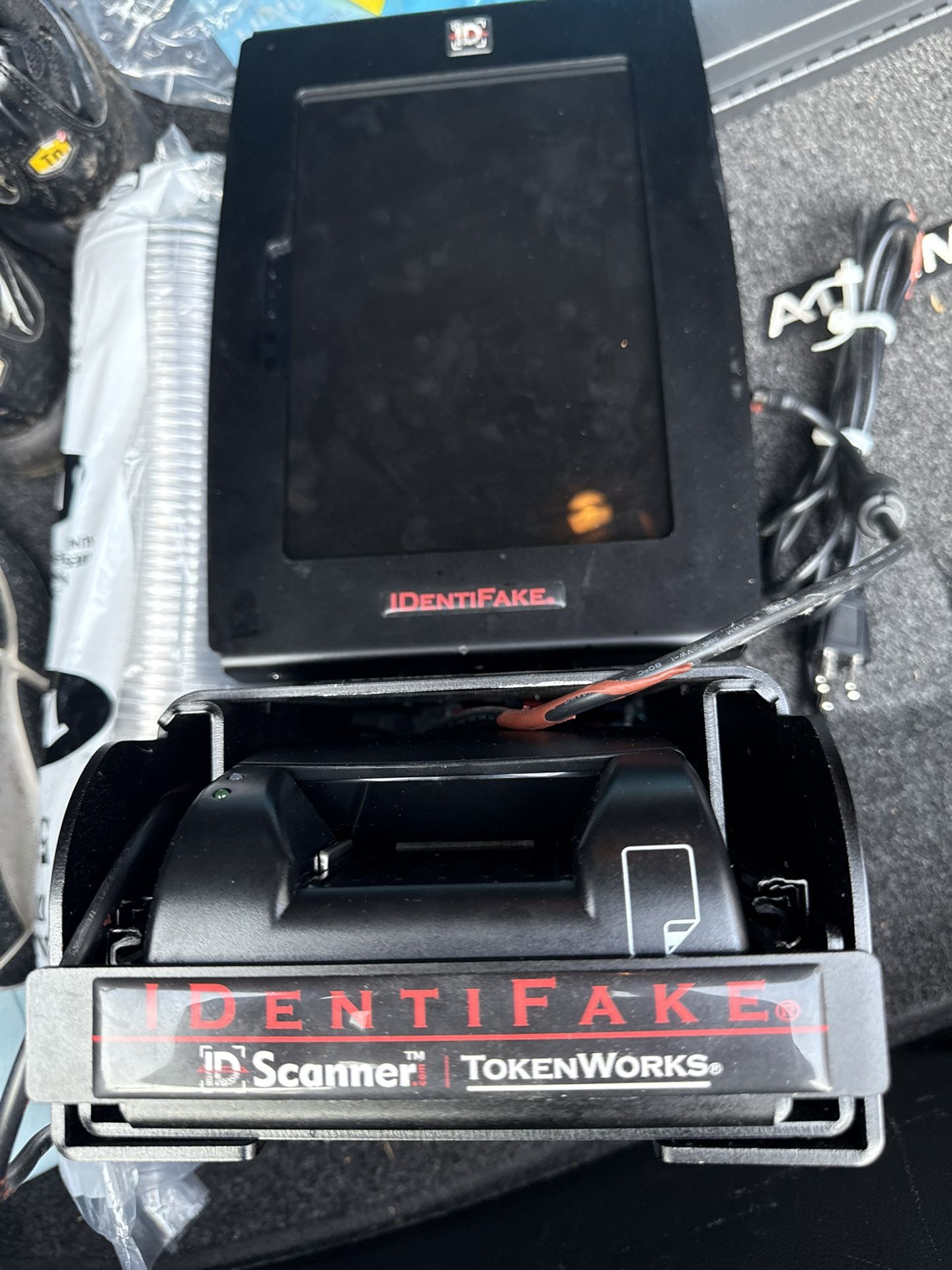 Idenentifake ID Scanner