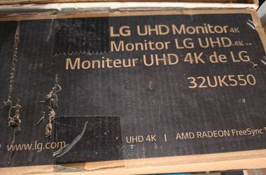 LG UHD Monitor 4K 32UK550