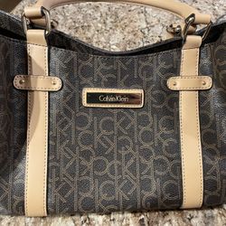 Calvin Klein Shoulder Bag 