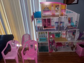 Large Multi-Story Barbie Dollhouse with Furniture