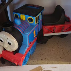 Thomas  Tank ENGINE . TRAIN AND TRACKS