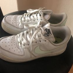 nike air force size 7