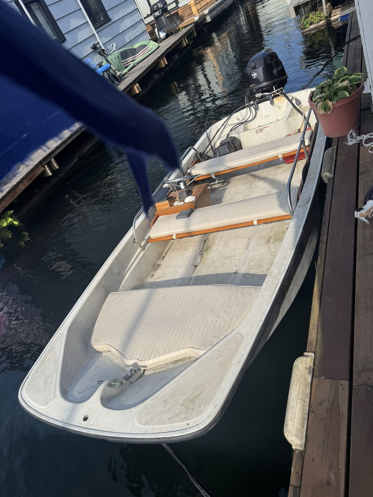 1987 Boston whaler 13