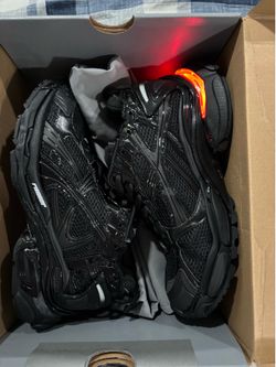 Balenciaga Led runners Size 9