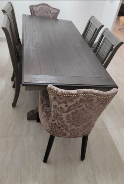 Dinning table and chairs