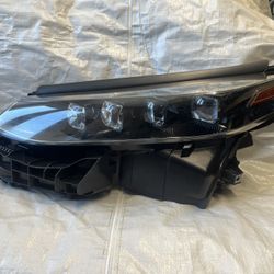 2016-20 TOYOTA MIRAI LEFT HEADLIGHT 