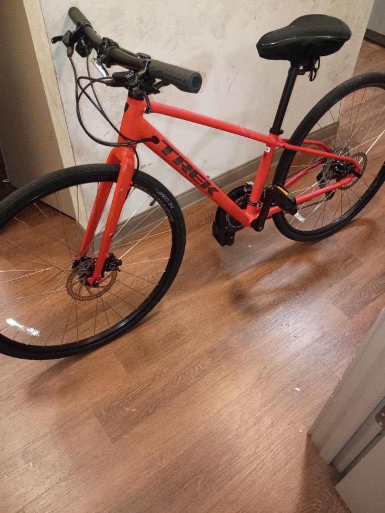 TREK MADONE H2 COMPACT BIKE