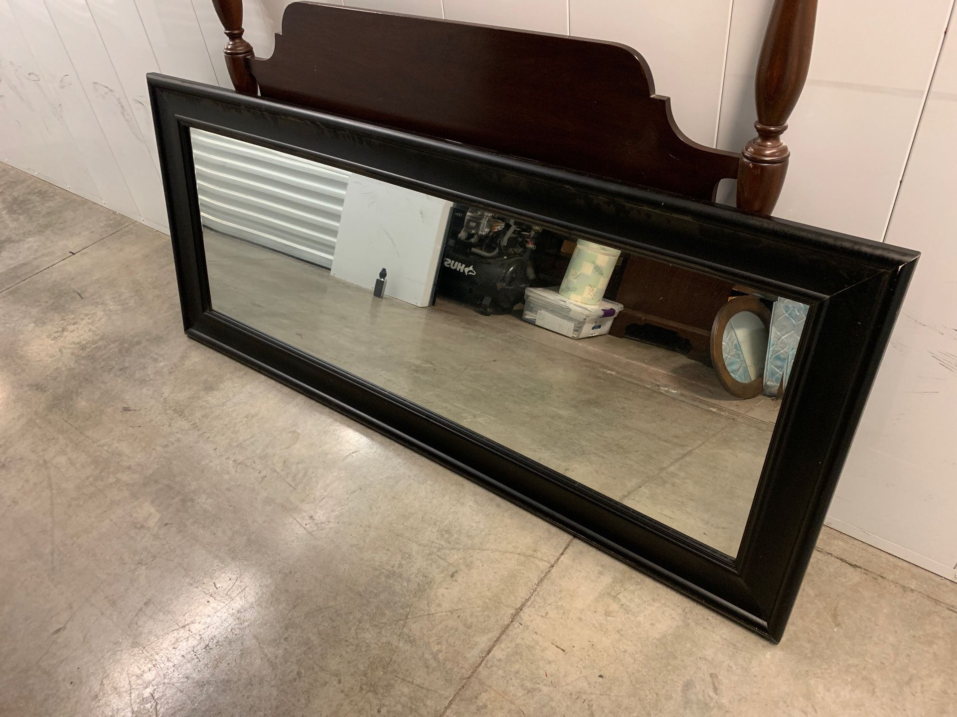 7 foot X 3 foot mirror. Wall mount !