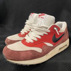 Nike Air Max 1 essential ‘University red black’ Size 10.5 