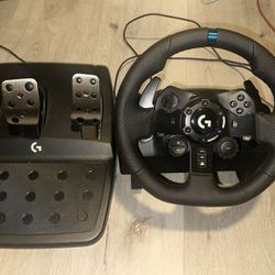 Logitech - G923 Racing Wheel and Pedals For PS5,PS4 And Windows
