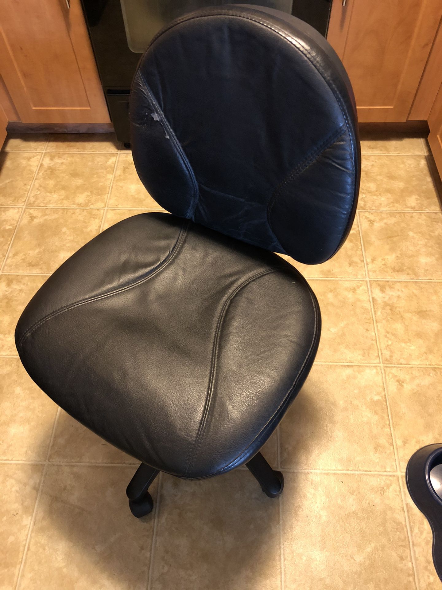 black adjustable rolling chair!!!!