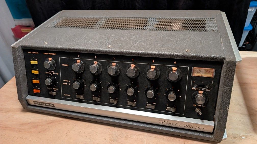 SHURE Vocal Master 302-C Amp Console Early 1970s