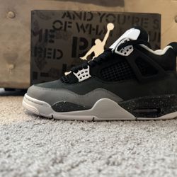 Jordan Retro 4s