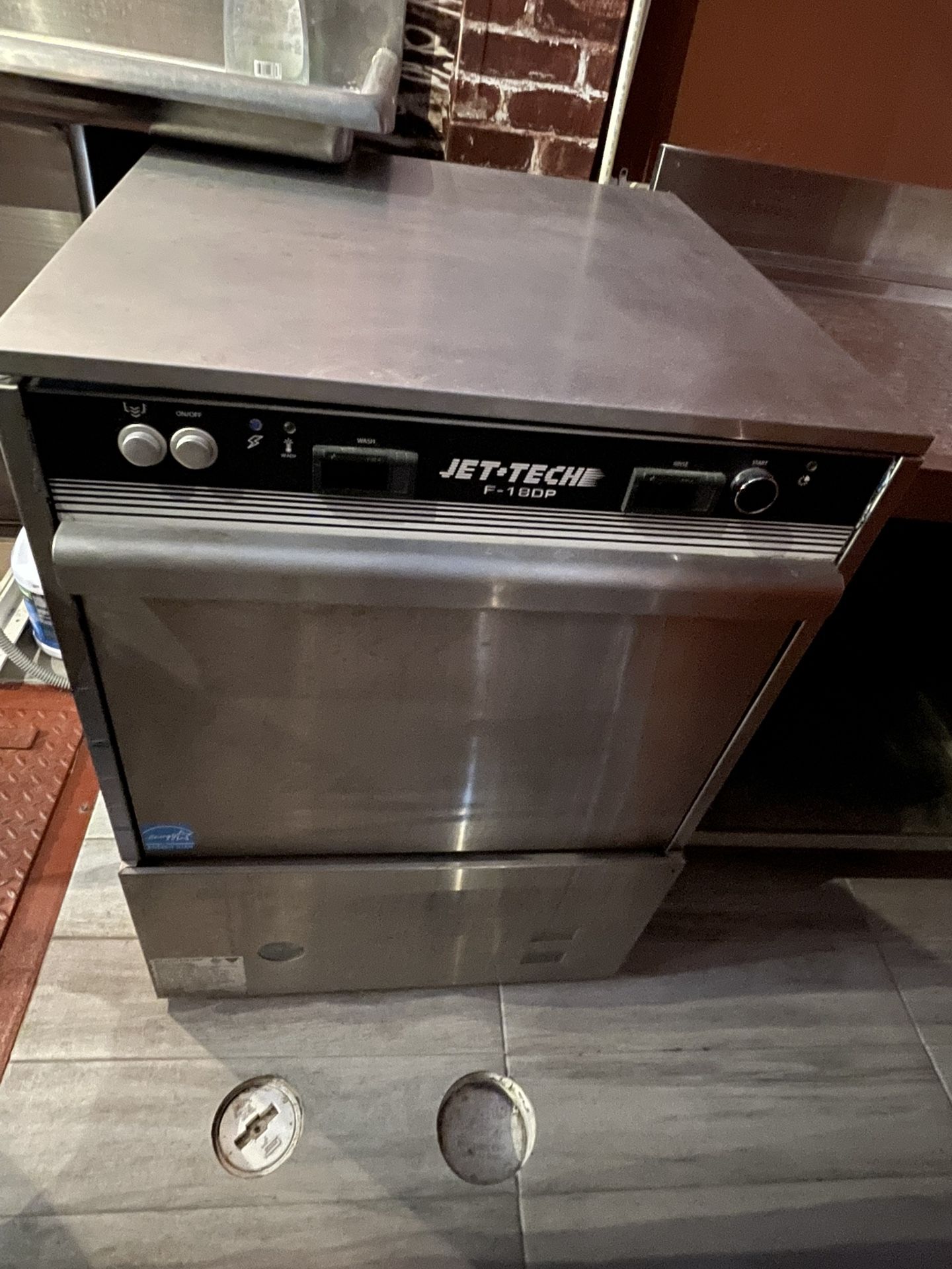 Underbar Commercial Dishwasher