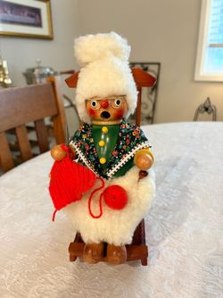 Vintage Stienbach Grandma in Rocker Smoker Music Box