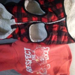Lot's Of Dog Clothes 