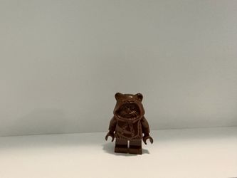 Classic LEGO Star Wars Wicket Ewok Minifigure