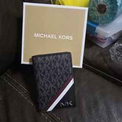 Michael Kors Card Case $40 FIRM