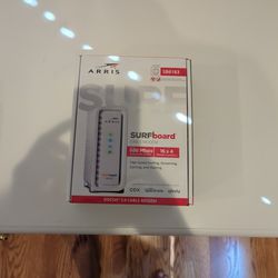 Brand New In Box Arris Surfboard Cable Modem 686mbps Max Speed 
