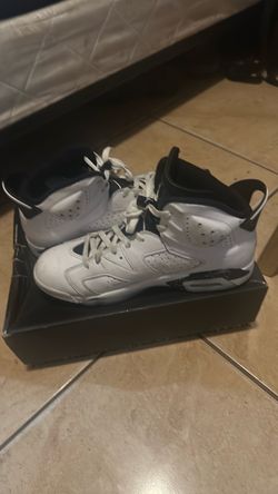 Air Jordan 6 White and Black Sneakers